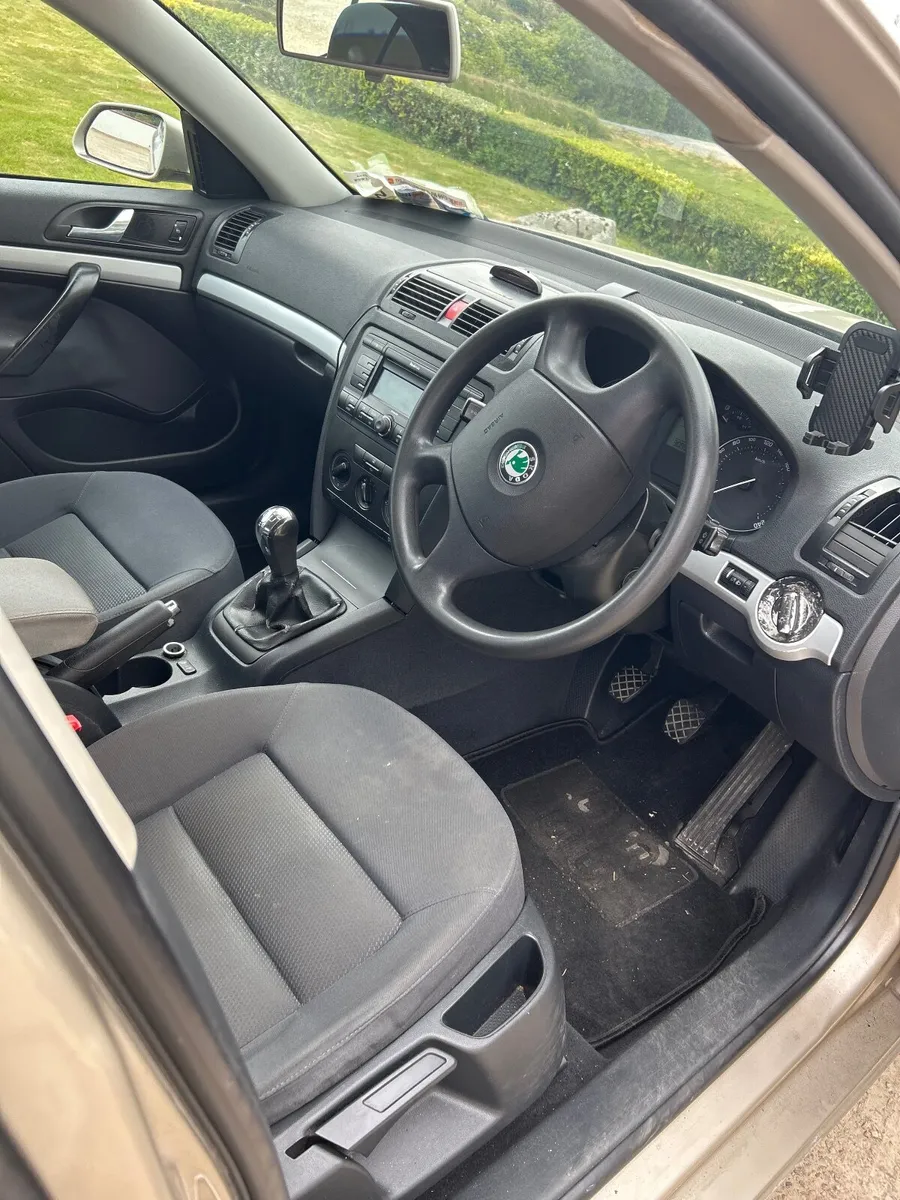 Skoda Octavia 2004 - Image 4