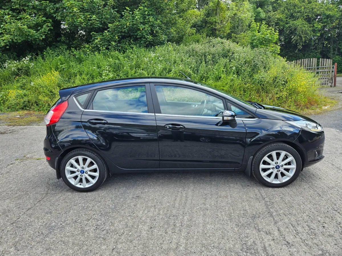 Ford Fiesta 2016 Titainium 1.2 cc - Image 3
