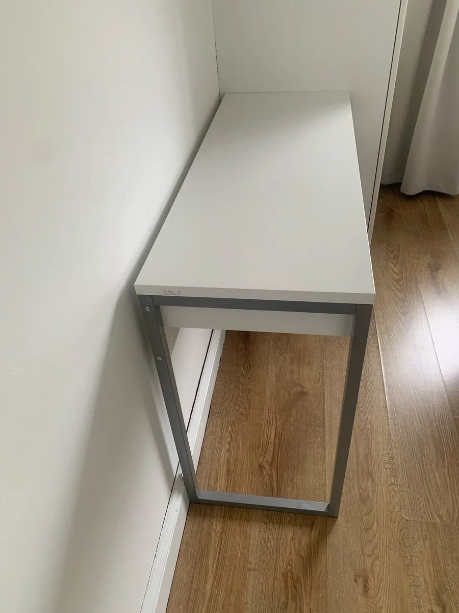 Desk - Image 2