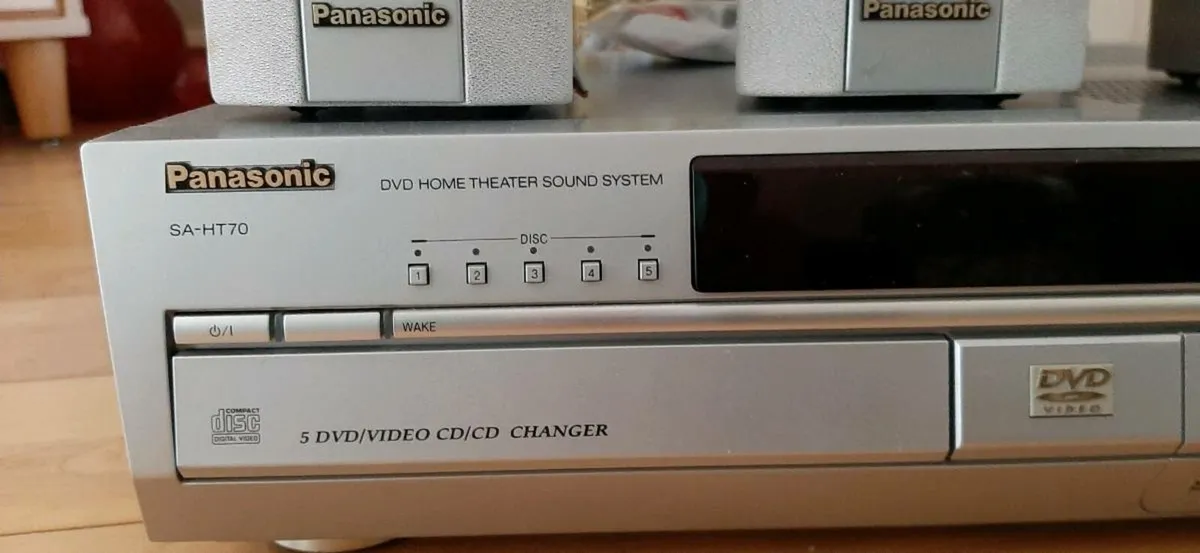 Surround sound system - Image 3
