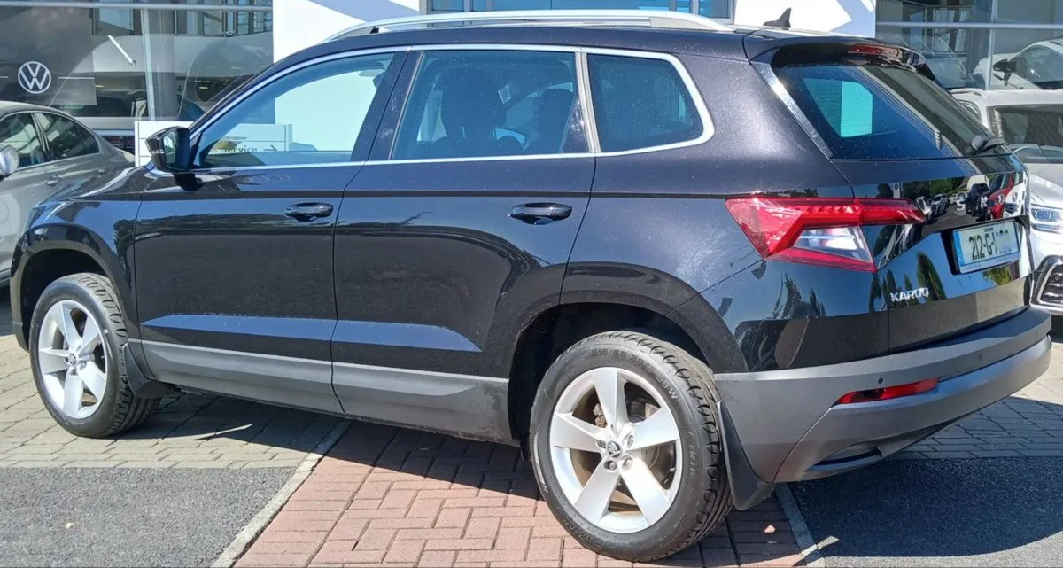 Skoda Karoq Ambition 2.0tdi 115HP  parking Sensor - Image 4
