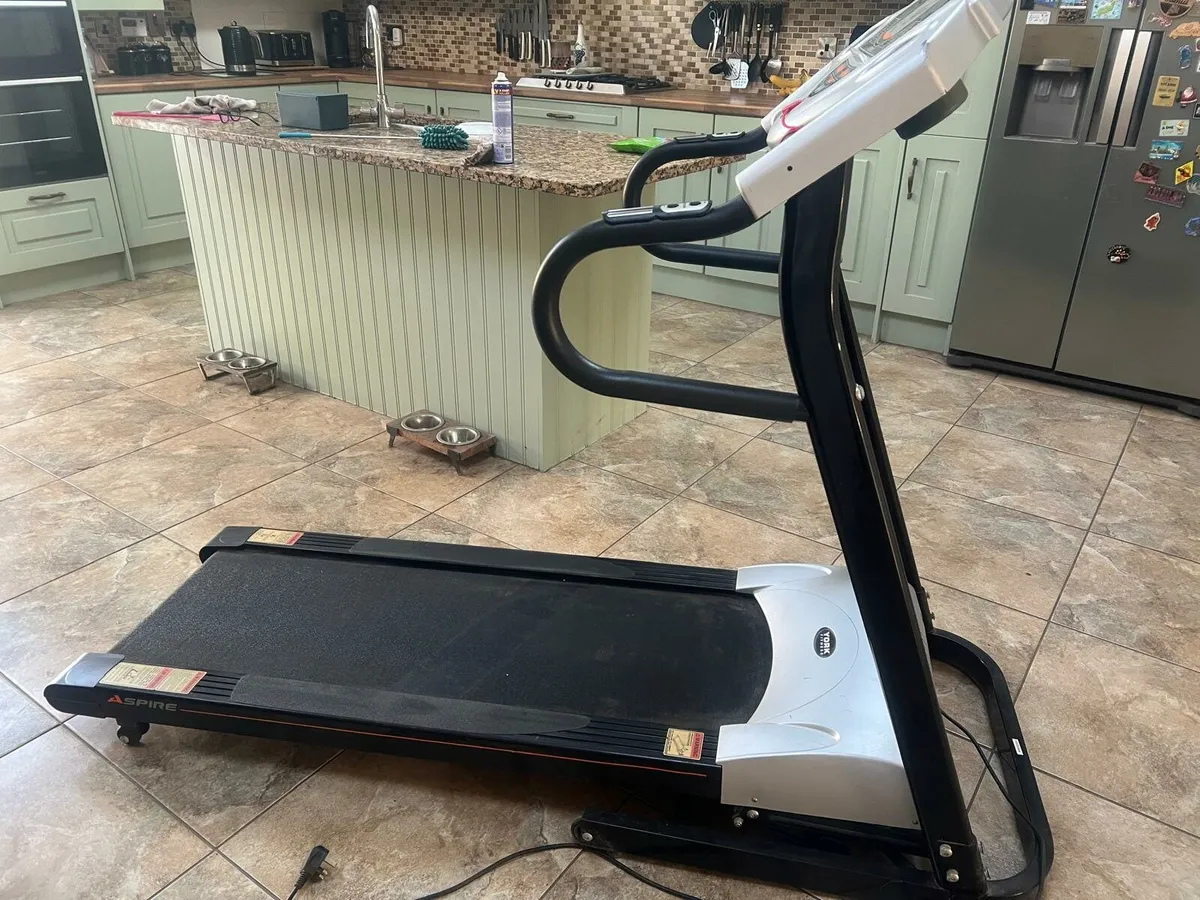 Treadmill - Image 1