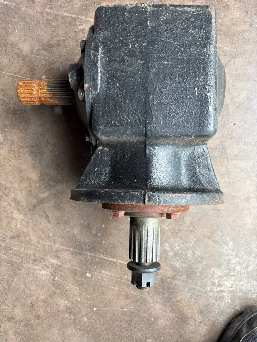 Topper gear box - Image 1