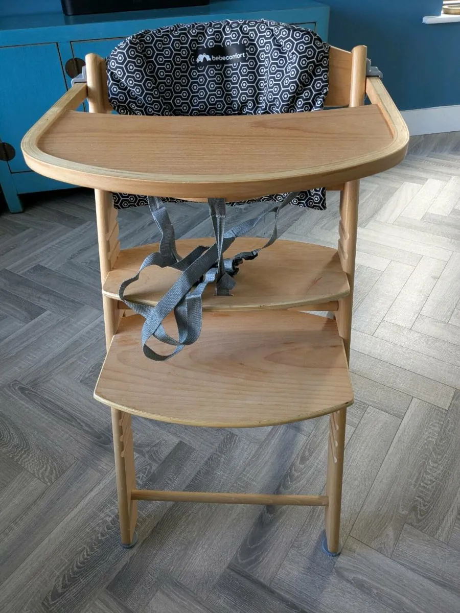 Wooden high chair - Image 2