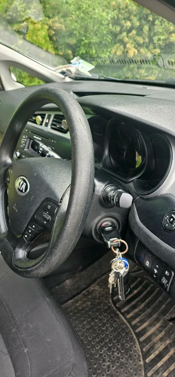 Kia Ceed 2012 low mileage - Image 3