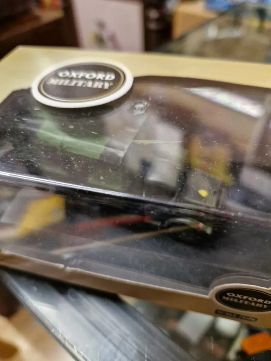 Corgi Oxford British WW2 Army Truck 1.76 - Image 3