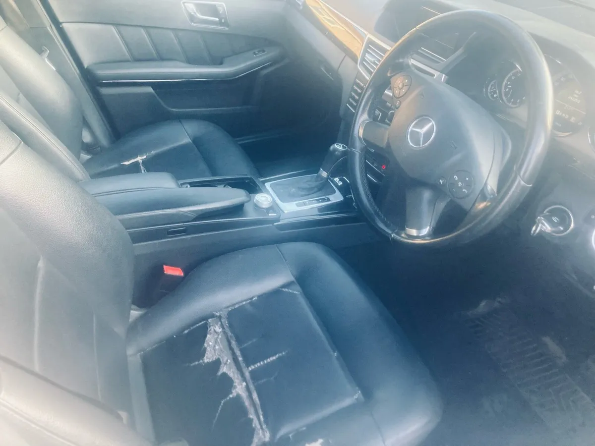 Merc e220 - Image 3
