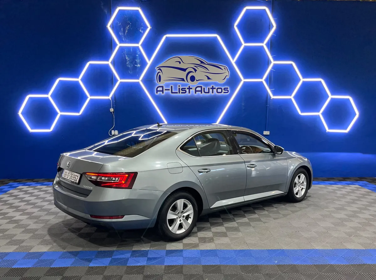 Skoda Superb 2.0TDI DSG Amb / FINANCE AVAILABLE - Image 3