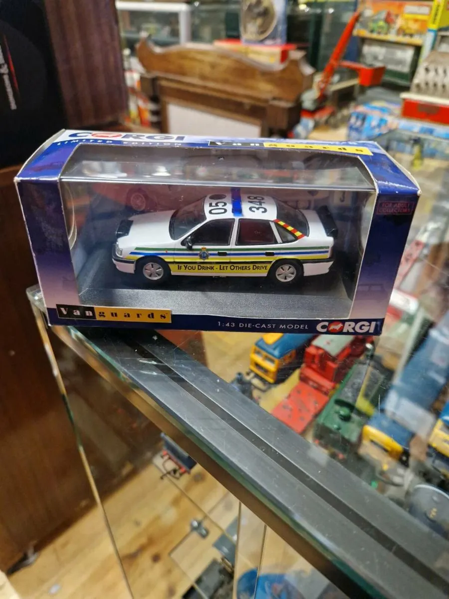 Corgi Police Car - Image 1
