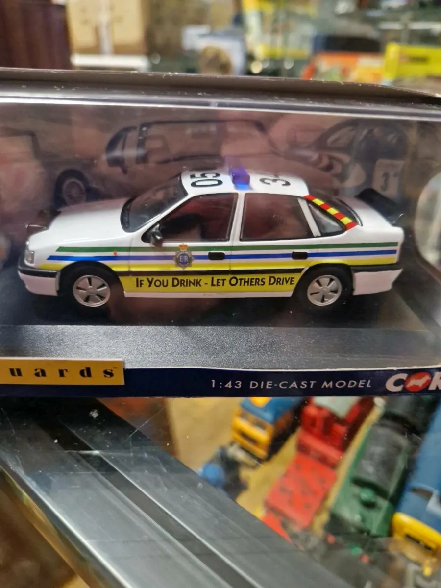 Corgi Police Car - Image 2