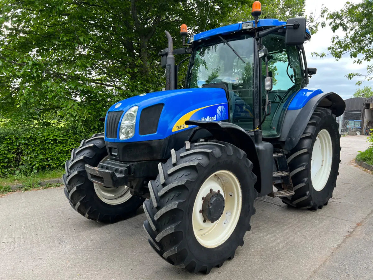 New Holland TS115A - Image 2