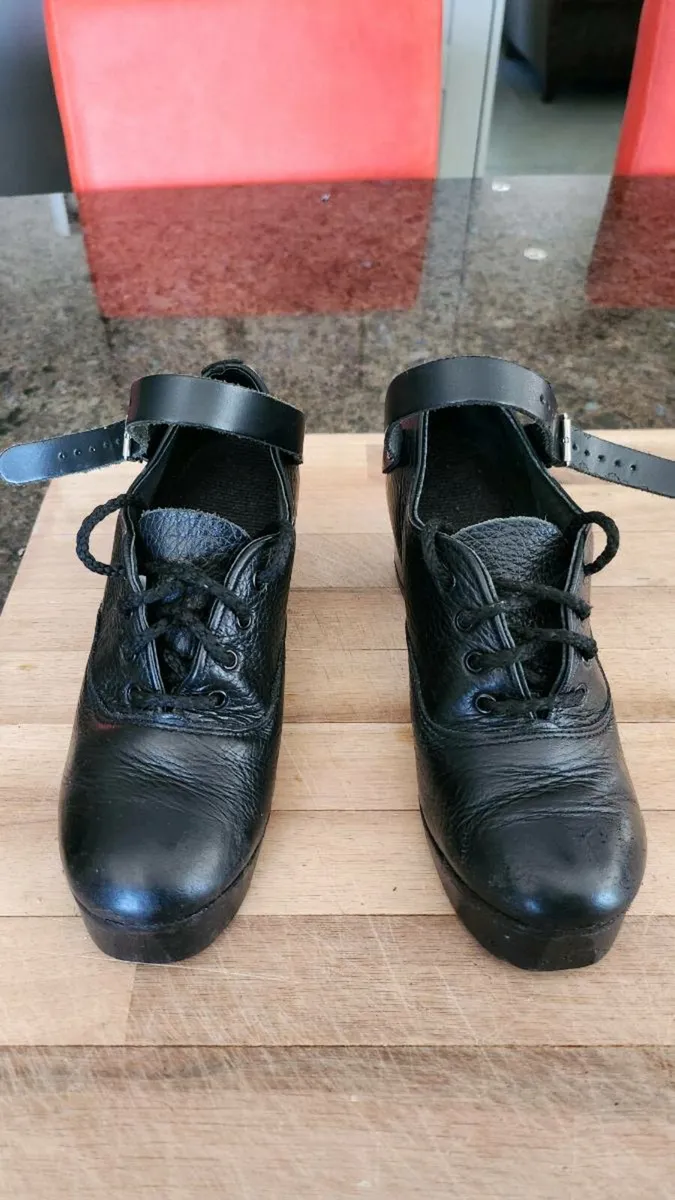 Irish Dancing Heavy Shoes size 2 - Image 2