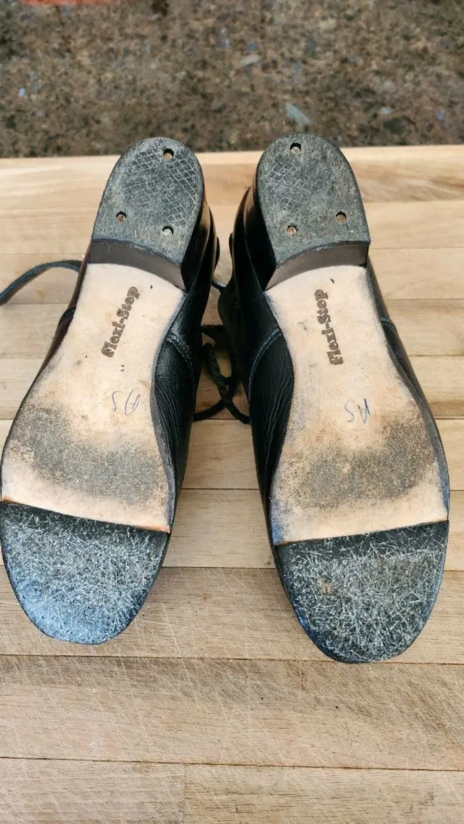 Irish Dancing Heavy Shoes size 2 - Image 3