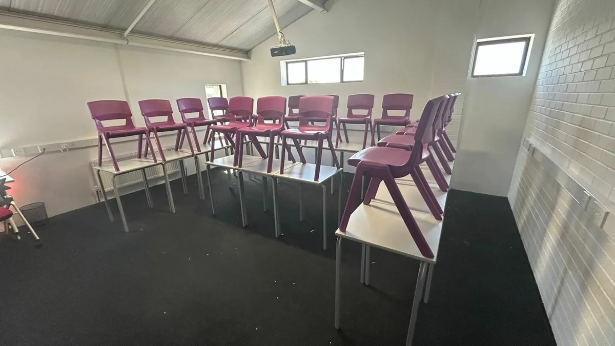 Tables and chairs - Image 2