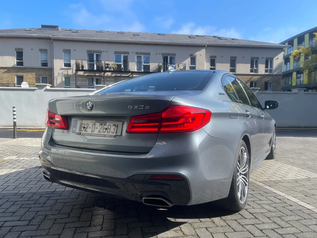 BMW 5-Series 530e 2018 - Image 3
