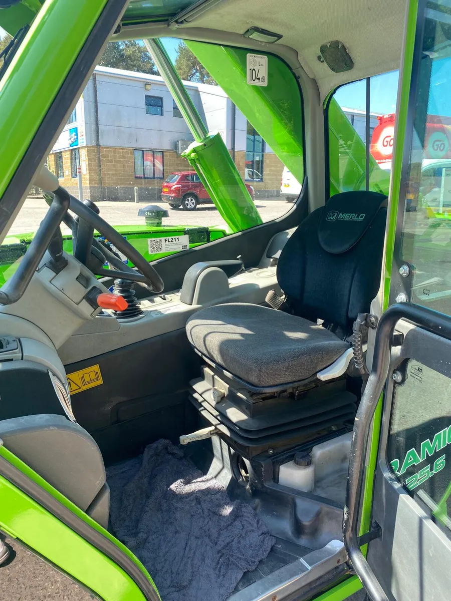 2016 MERLO P25.6 6M TELESCOPIC FORKLIFT - Image 3