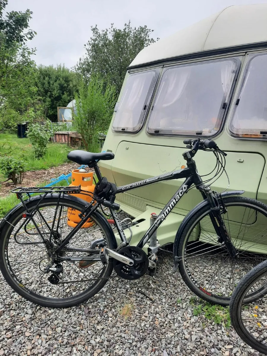 Sporty Bike in Great Condition! - Image 1