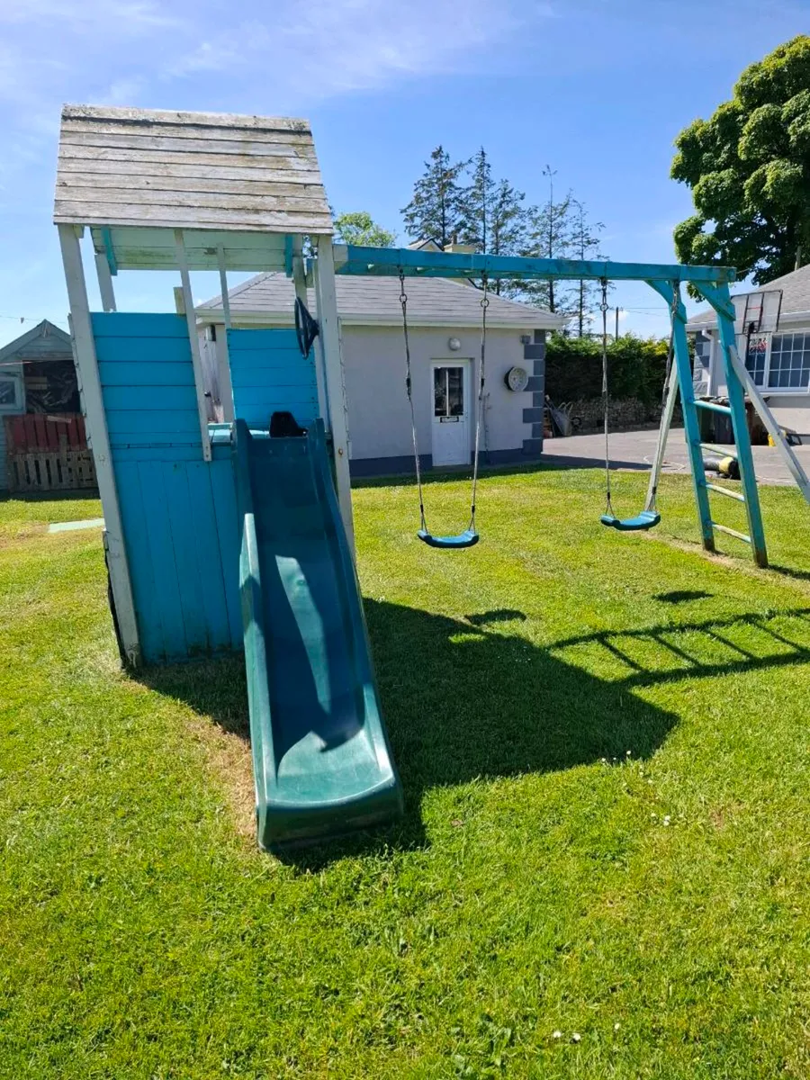 playhouse - Image 1