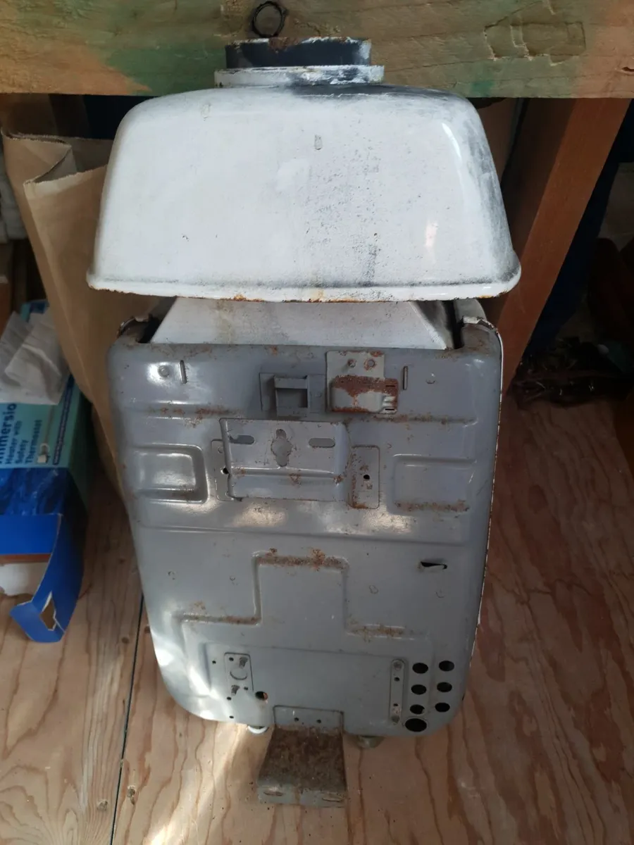 Palermo gas water heater - Image 3