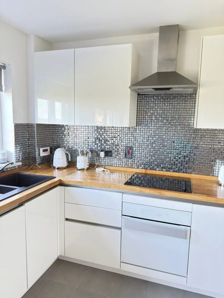 Kitchen - Image 3
