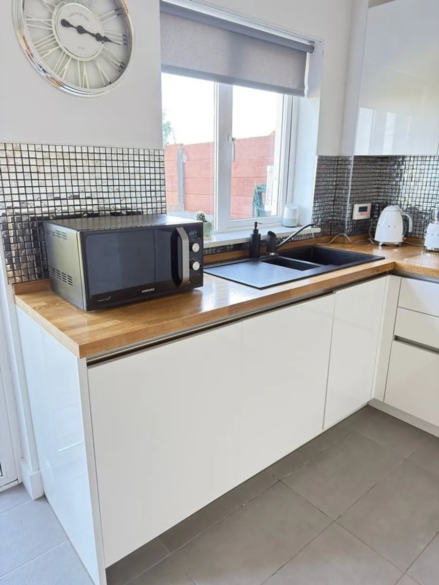 Kitchen - Image 4