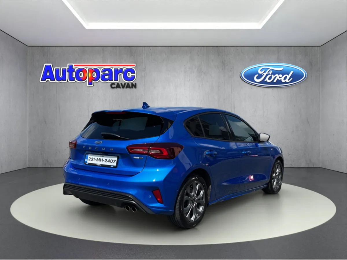 Ford Focus ST-LINE 1.0T 125 MHEV *AUTOMATIC* - Image 3