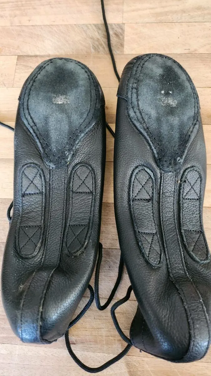 Irish dancing Hullachan Pro size 7.5W - Image 2