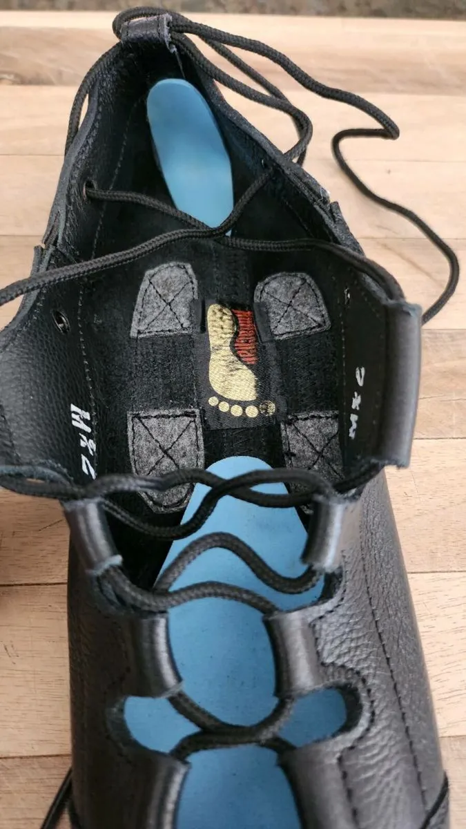 Irish dancing Hullachan Pro size 7.5W - Image 3