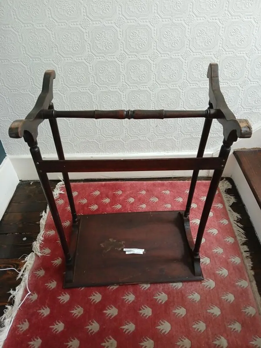Victorian mahongany occasional table - Image 3