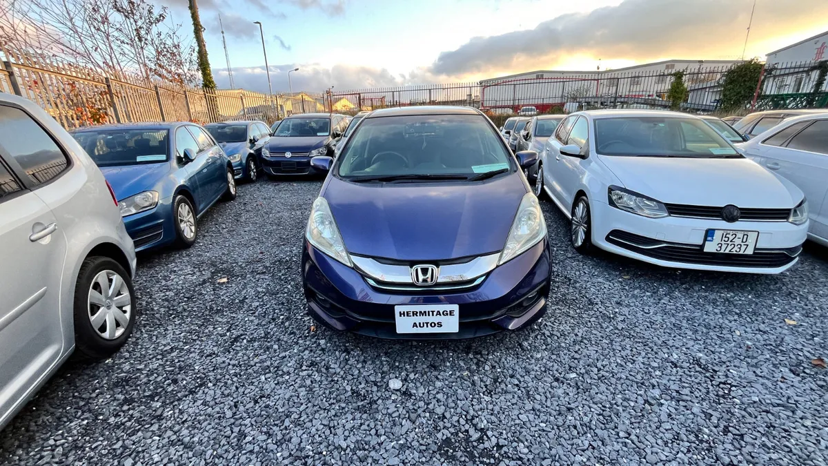 Honda Shuttle 1.5 Hybrid 2014 - Image 2