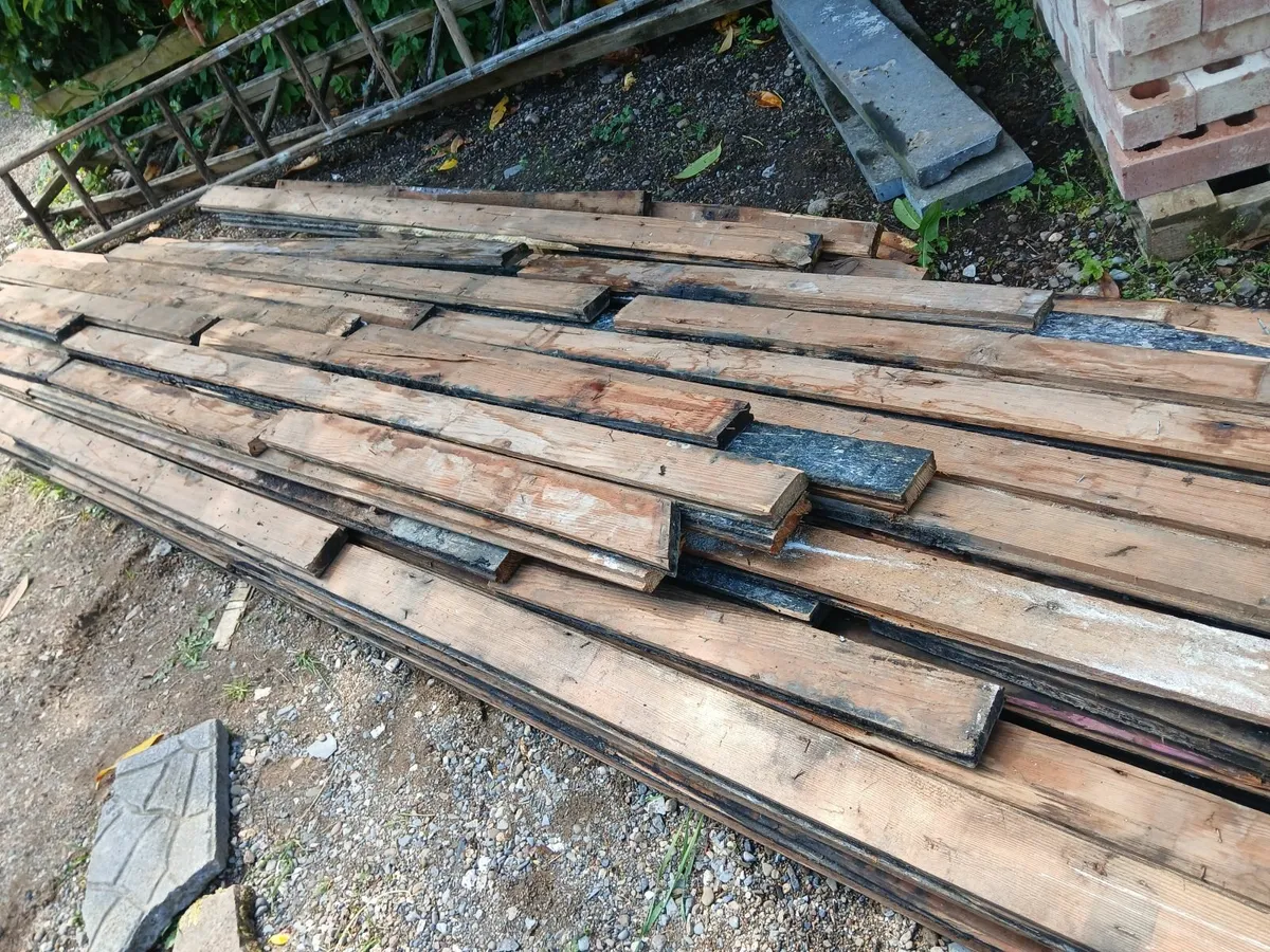 old floor boards pitch pine - Image 1
