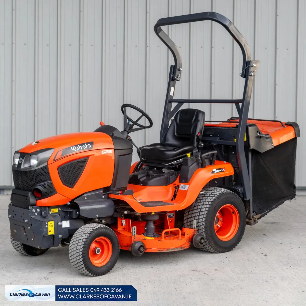 2020 Kubota G231 low-dump lawnmower - Image 1