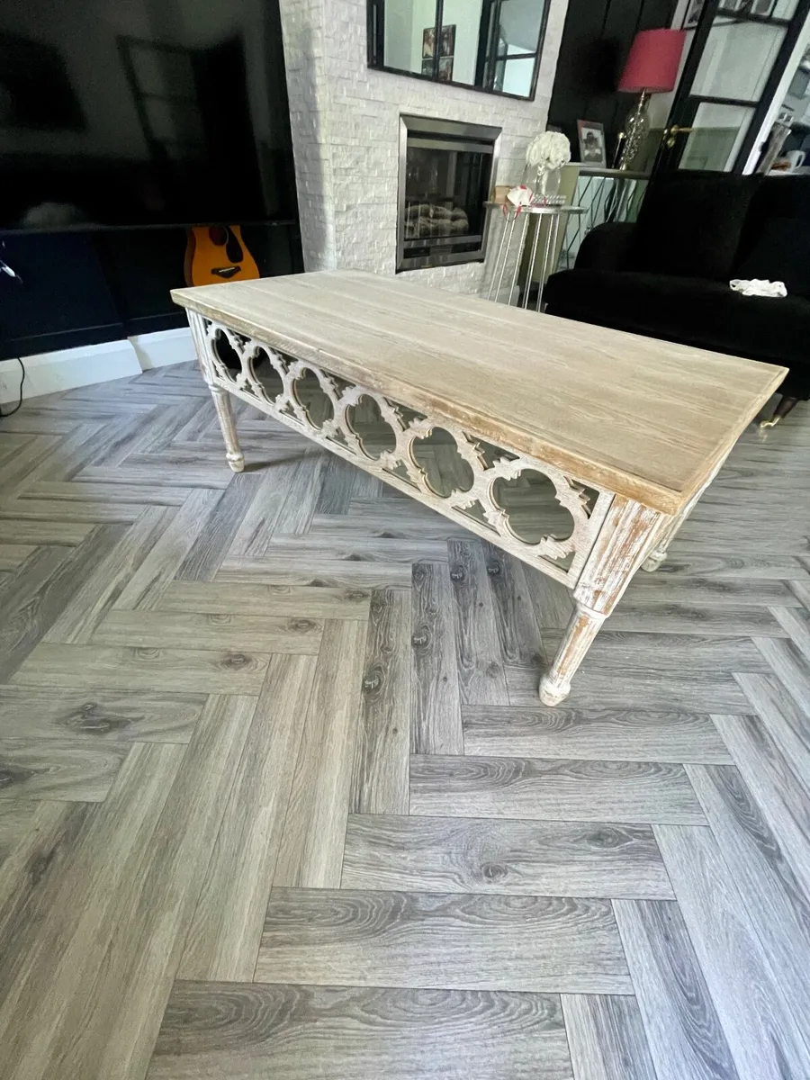 Coffee table - Image 1