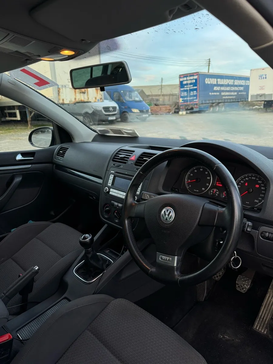Volkswagen Golf GT Sport 1.4 - Image 2