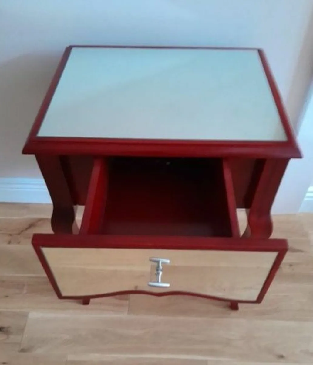 Lamp Table Console Table - Mirrored Top & Sides - Image 4