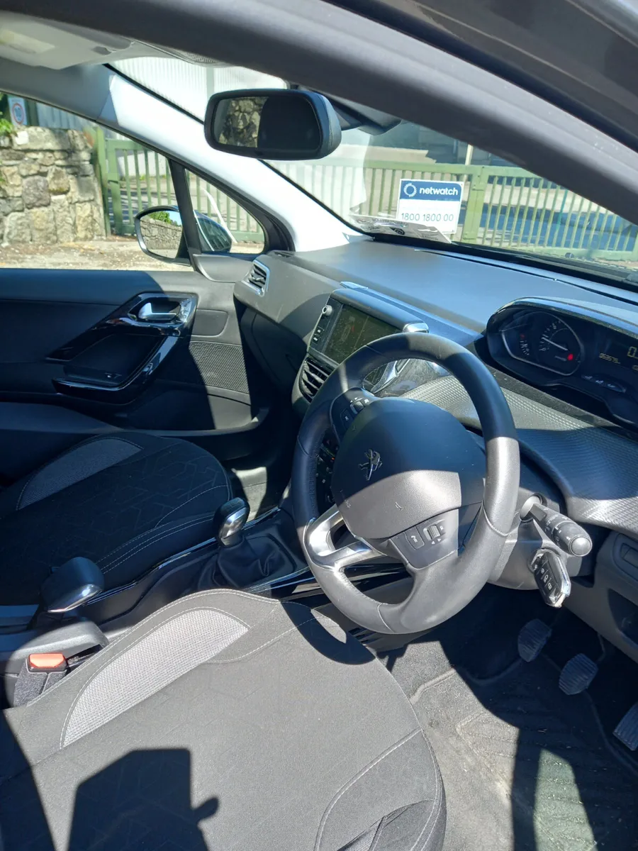 2019 Peugeot 2008 1.2 Petrol - Image 4