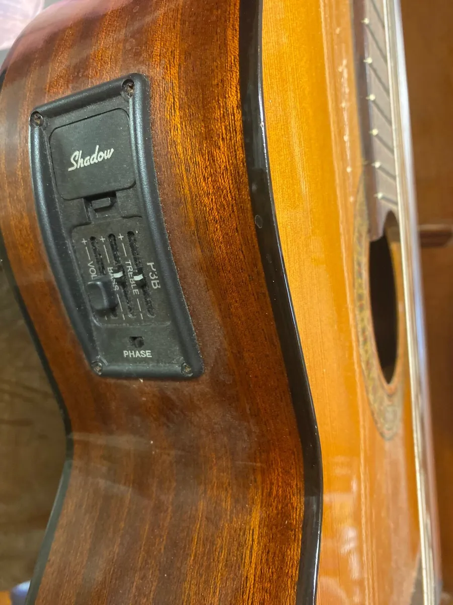 Classical guitar - Image 2