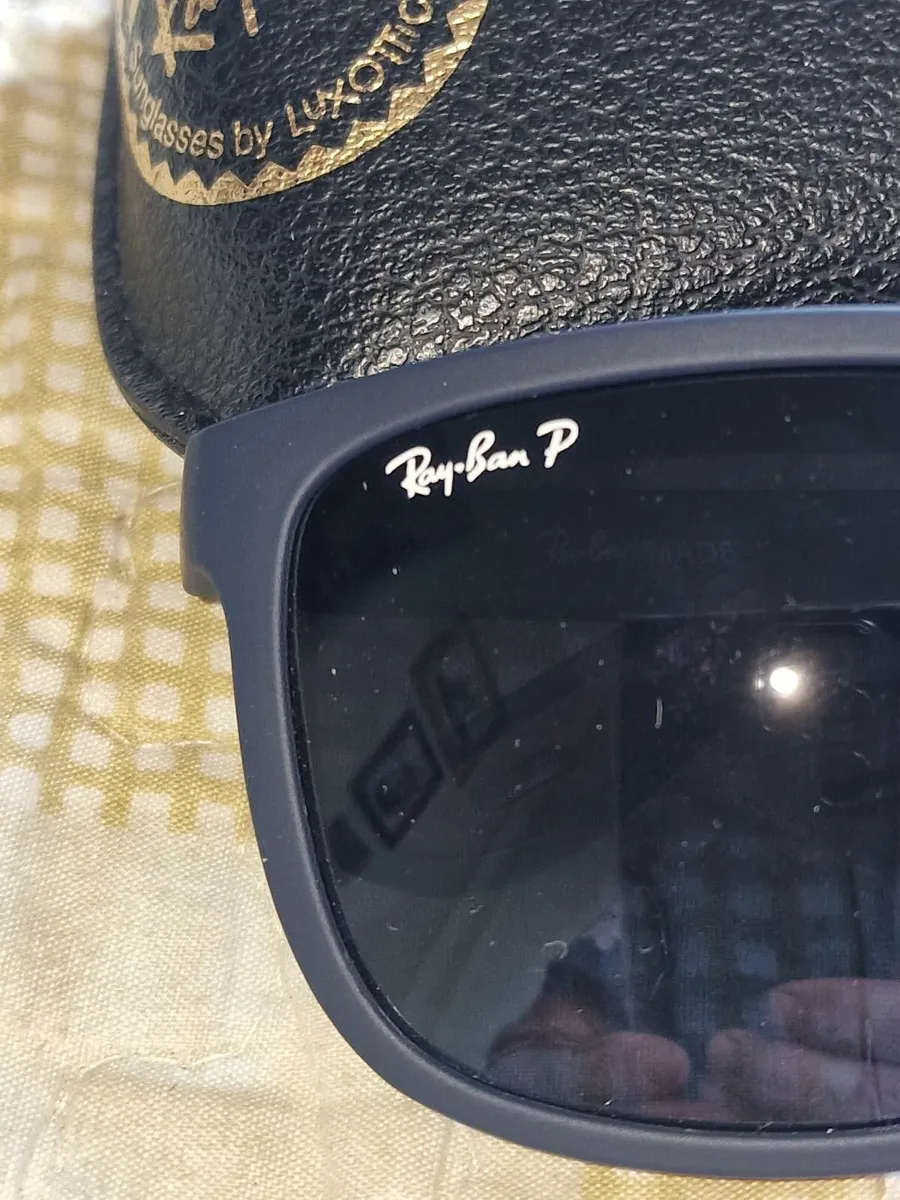Sun Glasses Ray Ban Polarized - Image 4
