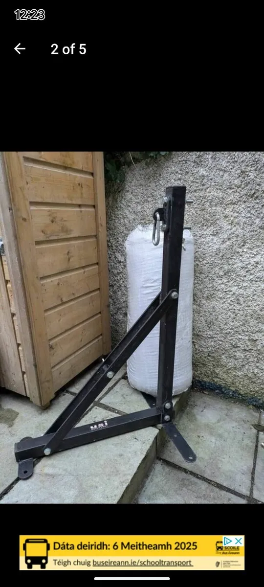 Boxing punchbag and hanging stand - Image 4