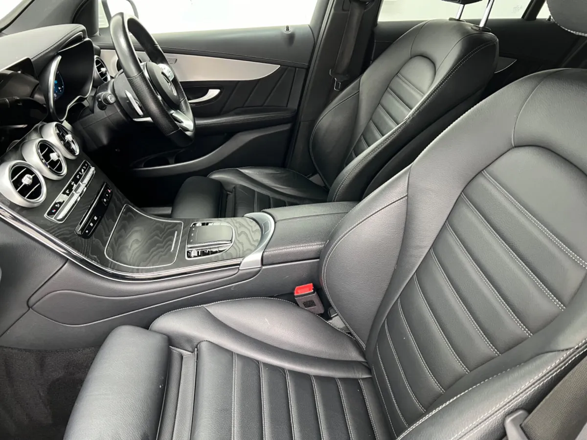 Mercedes-Benz GLC 2022 Diesel - Image 2
