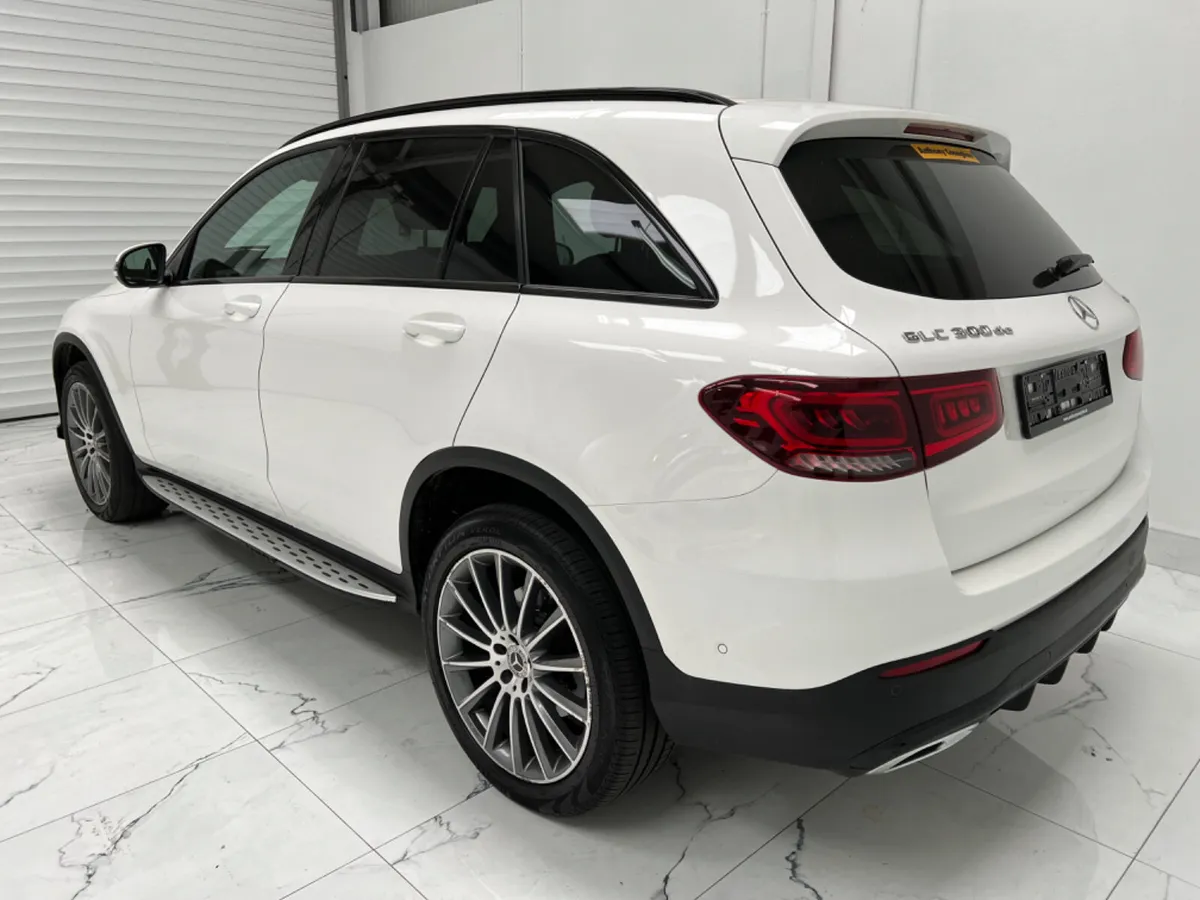 Mercedes-Benz GLC 2022 Diesel - Image 3