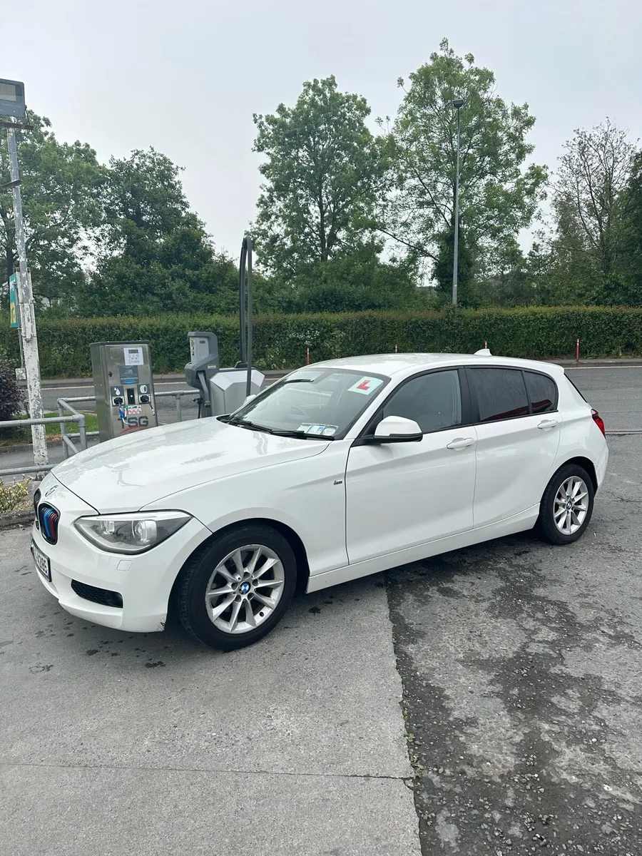 2013 BMW 1 SERIES LOW KM AUTO - Image 2