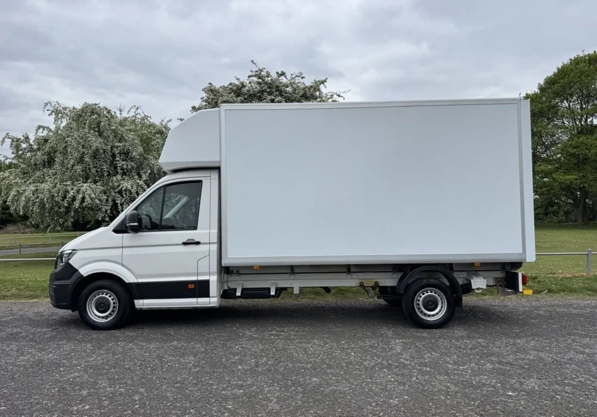 2023 VOLKSWAGEN CRAFTER 2.0Tdi CR35 3.5t. LWB - Image 2