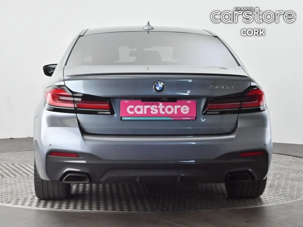 BMW 5 Series 520d M Sport (mht) 18 - Image 4