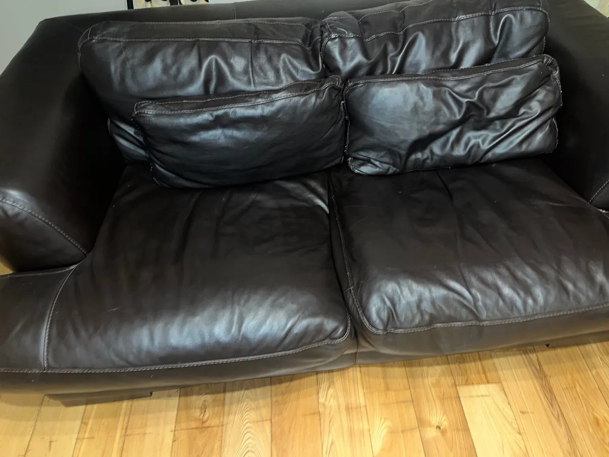 Furniture suite - Image 3