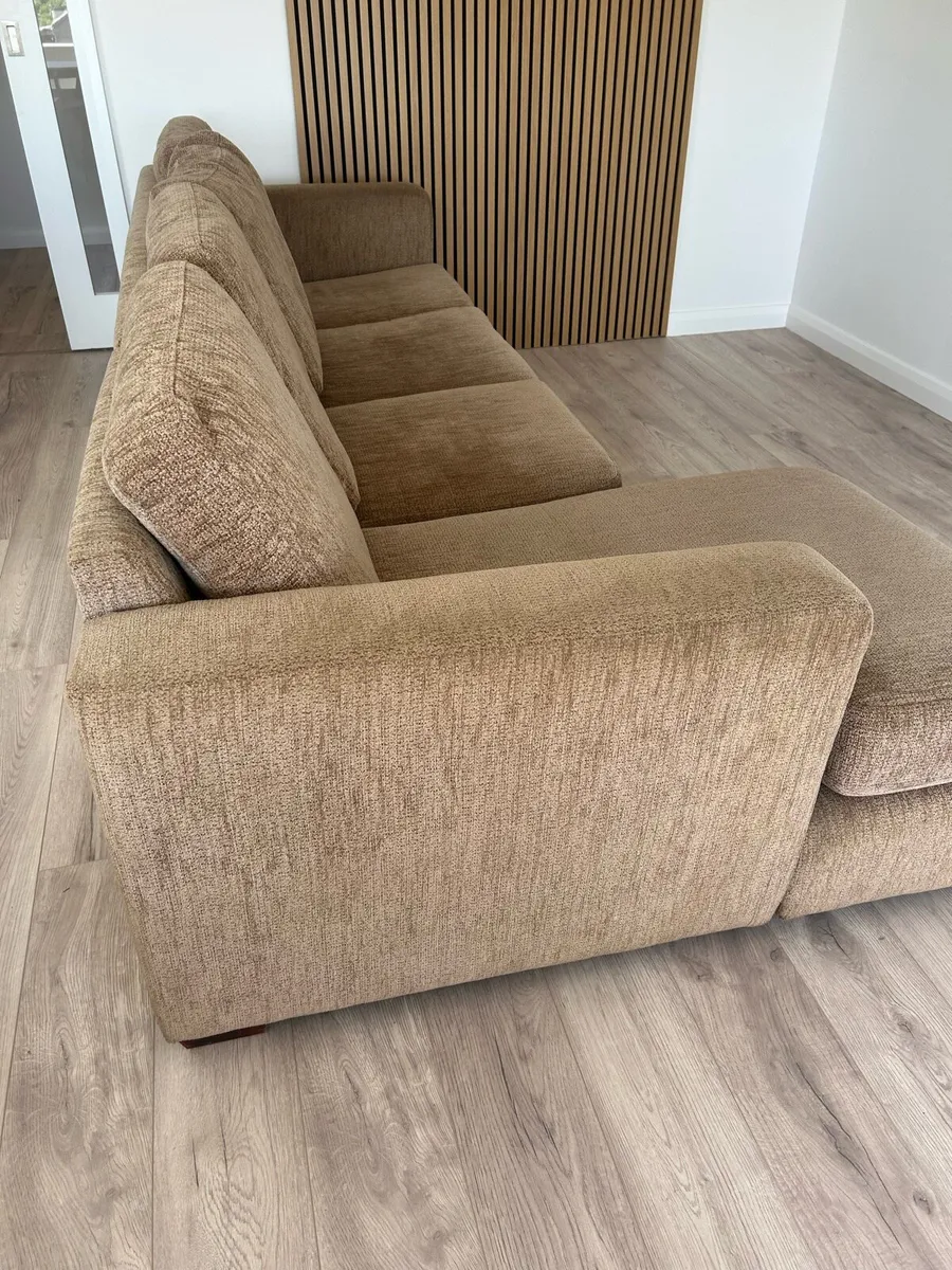 L shaped couch - Image 2