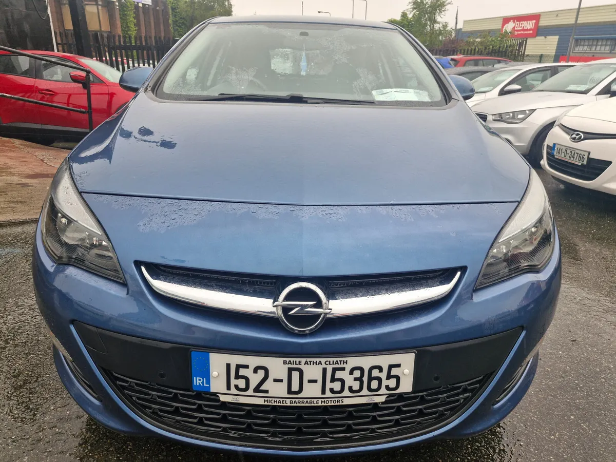 Opel Astra 2015 - Image 2