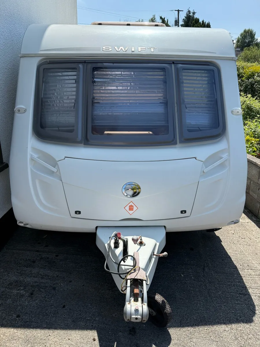 Swift Challenger Caravan - Image 2