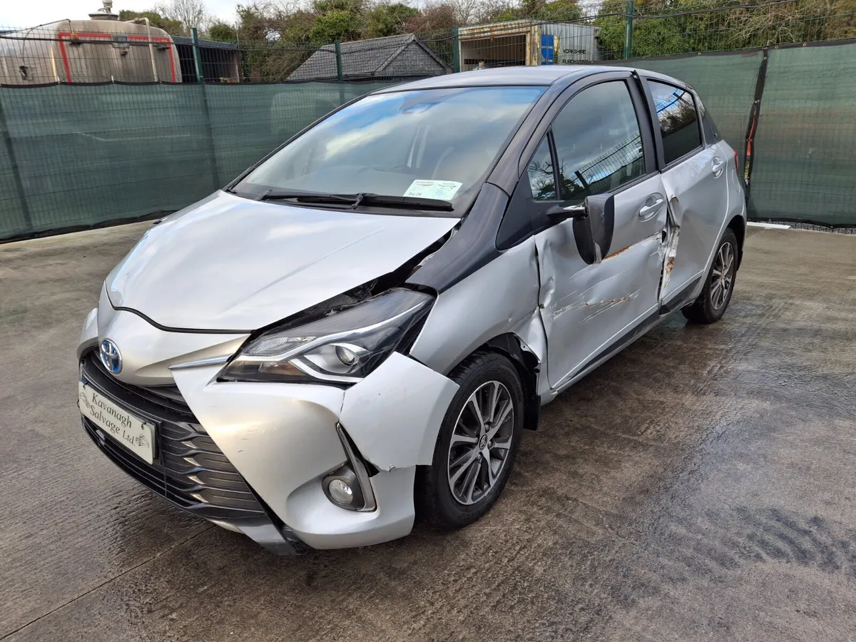 202 Toyota Yaris  Hybrid  Automatic - Image 2