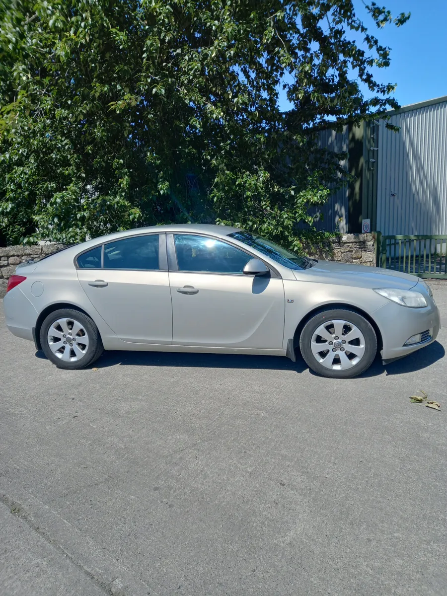 2012 Opel Insignia 2L Diesel - Image 1